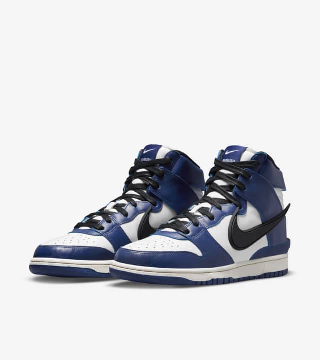 Dunk é«ç­ x AMBUSH 'Deep Royal' ç¼å®æ¥æ. Nike SNKRS TW